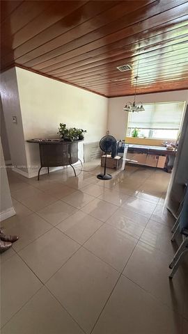1334 NW 6th Avenue, Florida City, FL 33034