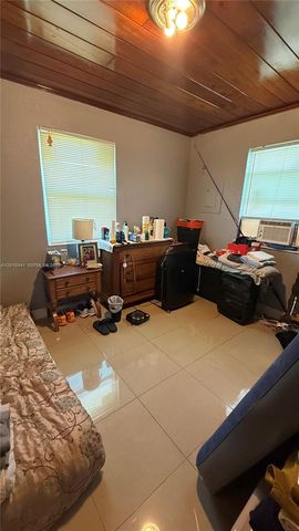 1334 NW 6th Avenue, Florida City, FL 33034
