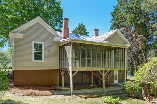 606 Lindsey Street, Reidsville, NC 27320