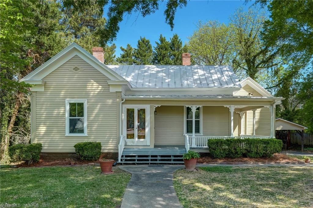 606 Lindsey Street, Reidsville, NC 27320