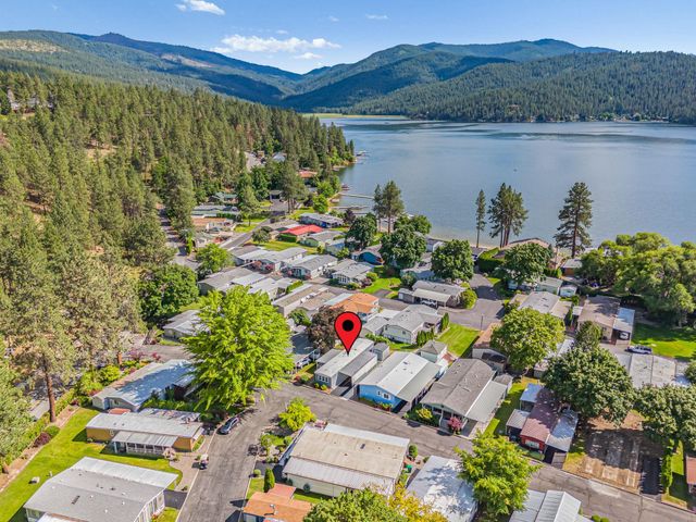 208 S Neyland Rd, Liberty Lake, WA 99019
