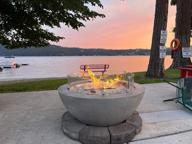 208 S Neyland Rd, Liberty Lake, WA 99019