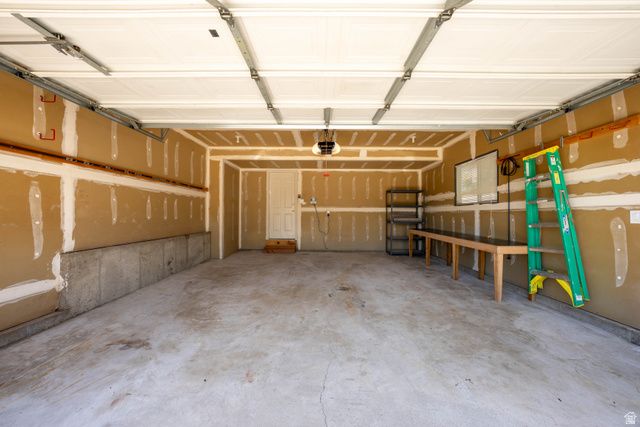1062 E 5050 S, South Ogden, UT 84403