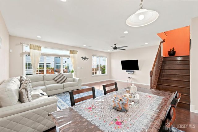 23 Morris Lane, Cranbury, NJ 08512