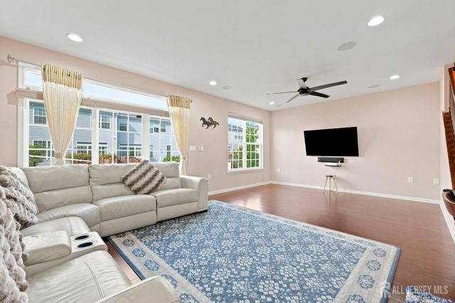 23 Morris Lane, Cranbury, NJ 08512