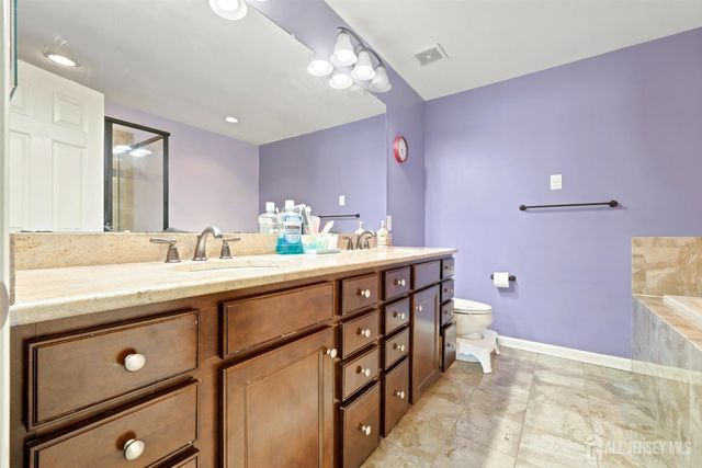 23 Morris Lane, Cranbury, NJ 08512
