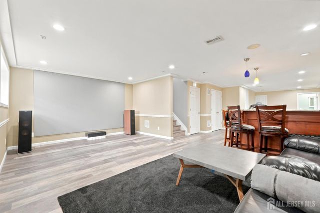 23 Morris Lane, Cranbury, NJ 08512