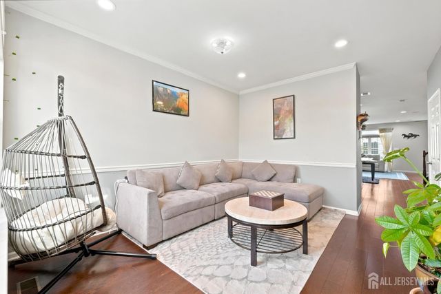 23 Morris Lane, Cranbury, NJ 08512