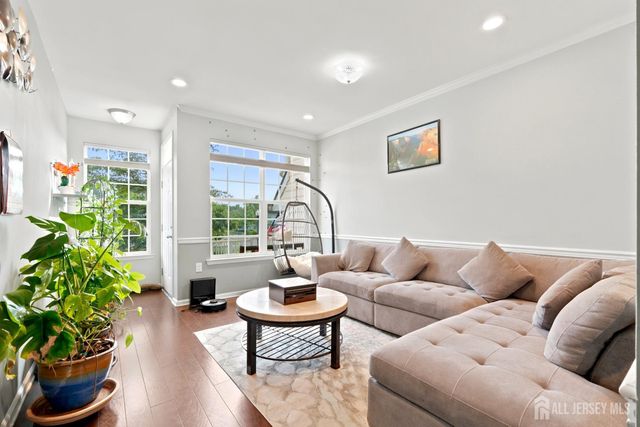 23 Morris Lane, Cranbury, NJ 08512