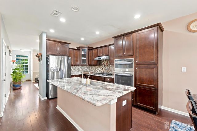 23 Morris Lane, Cranbury, NJ 08512