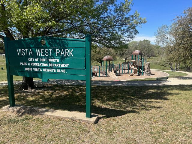 10732 Lipan Trail, Fort Worth, TX 76108