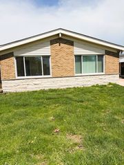 5250 Jarvis Avenue, Skokie, IL 60077