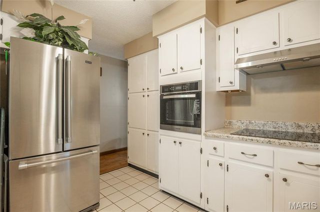 2855 Lakeside Drive, Poplar Bluff, MO 63901
