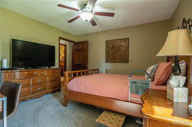 2855 Lakeside Drive, Poplar Bluff, MO 63901