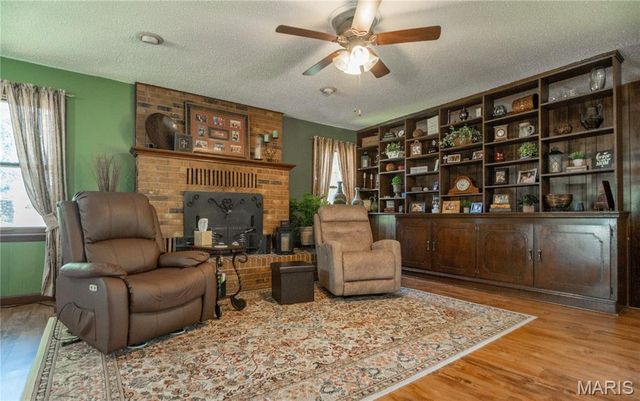 2855 Lakeside Drive, Poplar Bluff, MO 63901