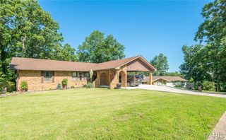 2855 Lakeside Drive, Poplar Bluff, MO 63901