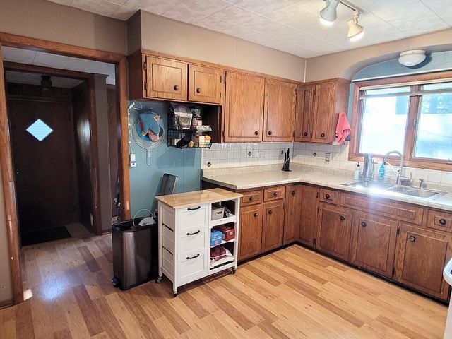 600 PINE STREET, Athens, WI 54411