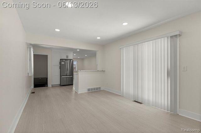 29578 Brown Court, Garden City, MI 48135