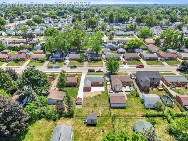 29578 Brown Court, Garden City, MI 48135
