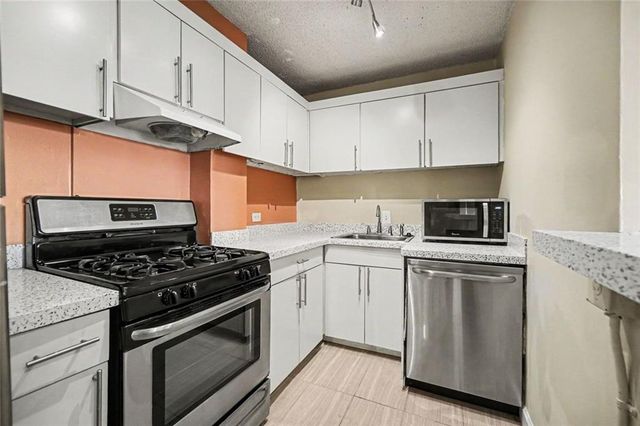 2285 Peachtree Road NE 909, Atlanta, GA 30309