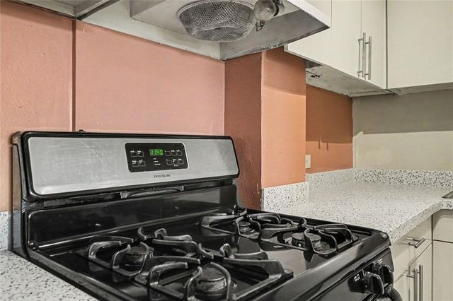 2285 Peachtree Road NE 909, Atlanta, GA 30309