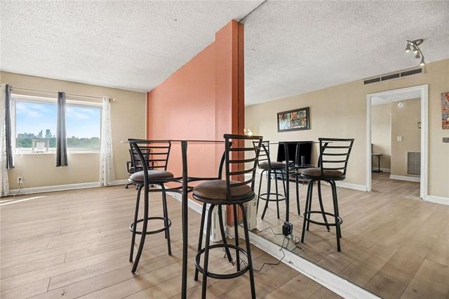 2285 Peachtree Road NE 909, Atlanta, GA 30309