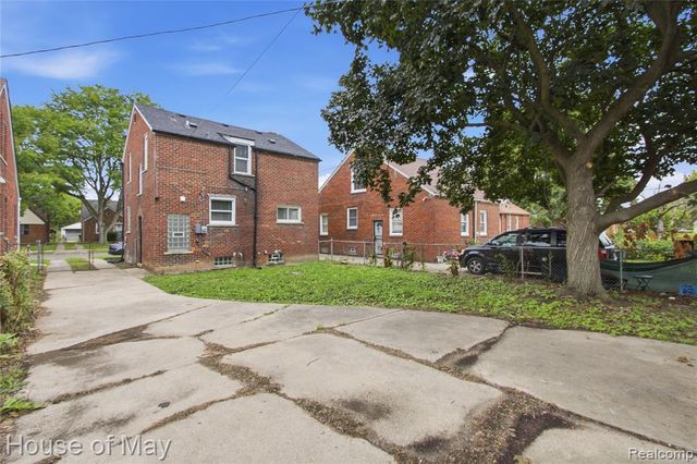 13900 Bringard Drive, Detroit, MI 48205
