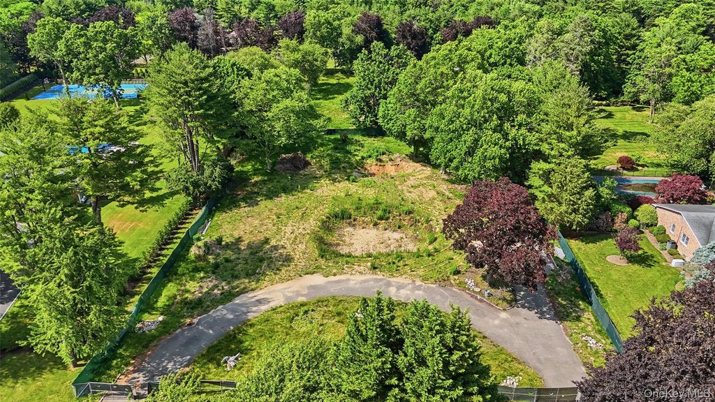 9 Terrace Court, Old Westbury, NY 11568 — exterior