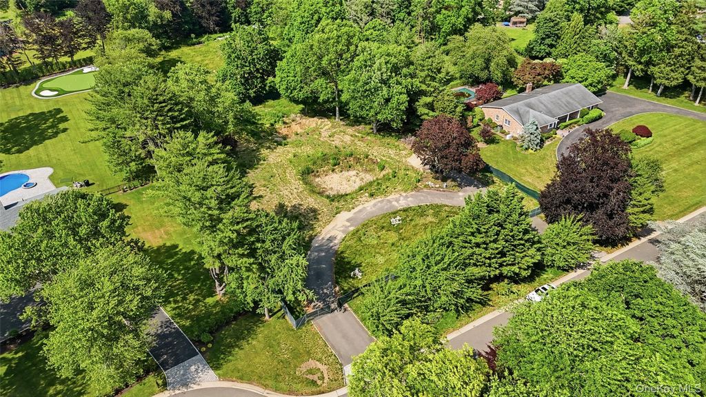 9 Terrace Court, Old Westbury, NY 11568 — photo 4
