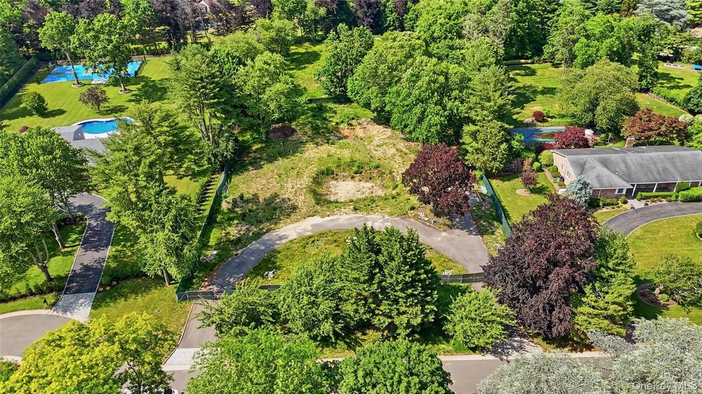 9 Terrace Court, Old Westbury, NY 11568 — photo 5