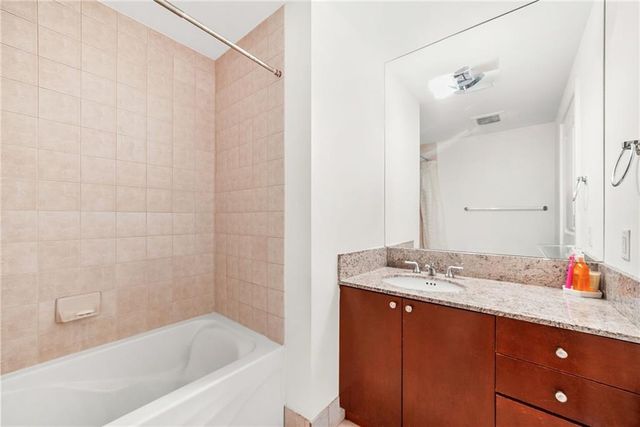 3338 Peachtree NE Road 3302, Atlanta, GA 30326