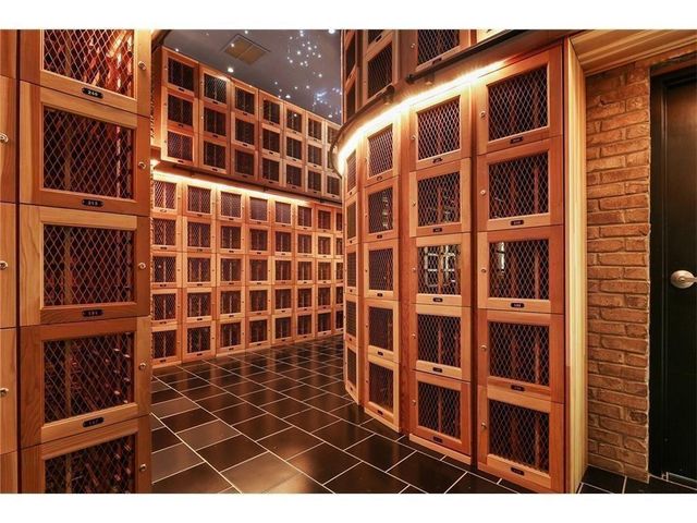 3338 Peachtree NE Road 3302, Atlanta, GA 30326