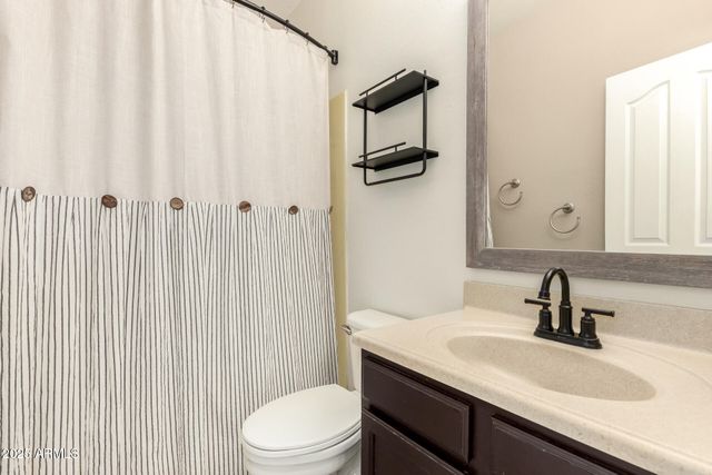 111 W WINDSOR Drive, Gilbert, AZ 85233