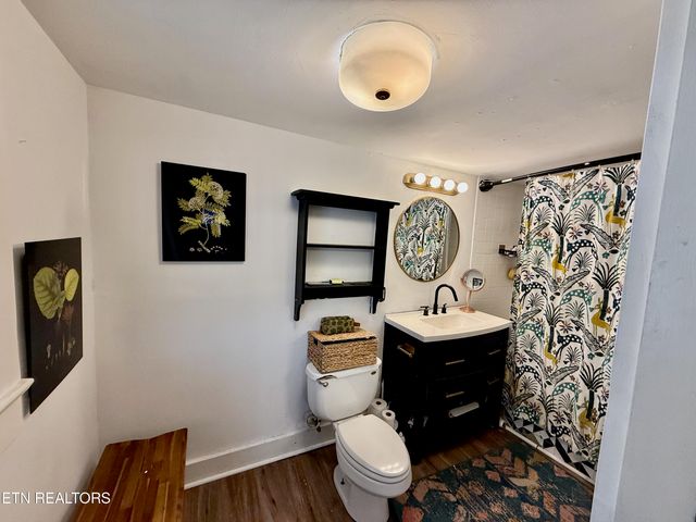 1701 Branson Ave, Knoxville, TN 37917