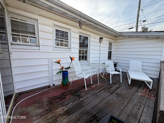 1701 Branson Ave, Knoxville, TN 37917