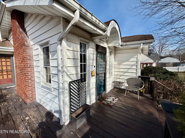 1701 Branson Ave, Knoxville, TN 37917