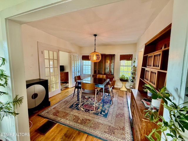 1701 Branson Ave, Knoxville, TN 37917