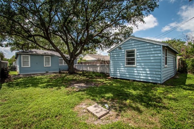3038 Austin St, Corpus Christi, TX 78404