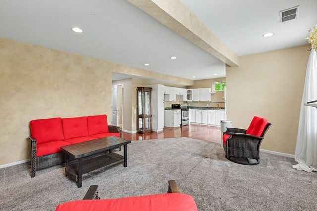 11510 Fringe Tree Drive, Walton, KY 41094