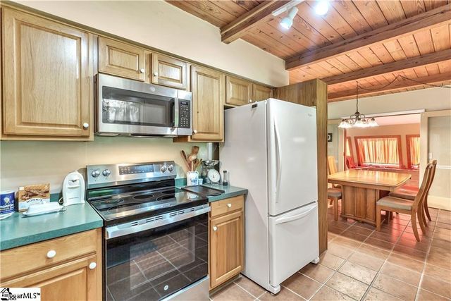 1100 Cherokee Road, Townville, SC 29689