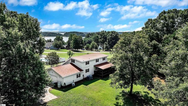 1100 Cherokee Road, Townville, SC 29689
