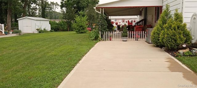 1661 OLD COUNTRY RD 471, Riverhead, NY 11901
