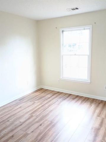 3210 Binghampton Lane, Lawrenceville, GA 30044