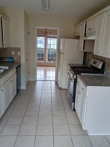 3210 Binghampton Lane, Lawrenceville, GA 30044