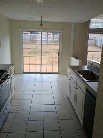 3210 Binghampton Lane, Lawrenceville, GA 30044