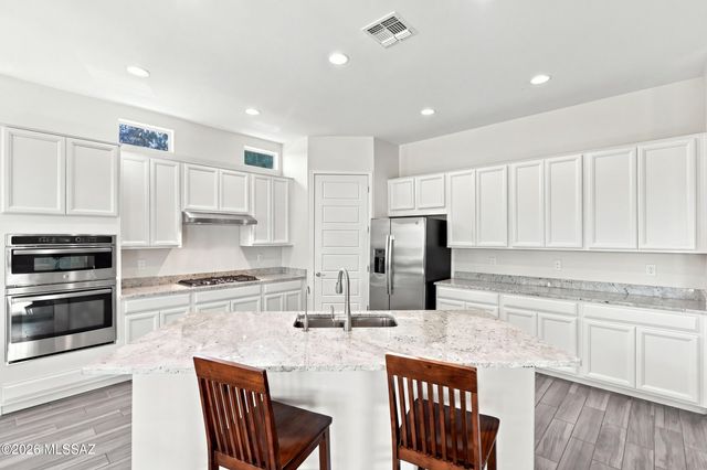 7797 S Indian Wheat Way, Tucson, AZ 85747