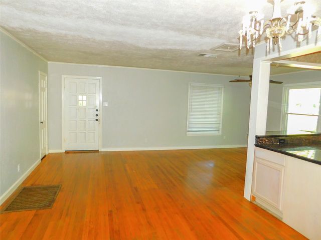 2216 Palmer Drive, Denton, TX 76209