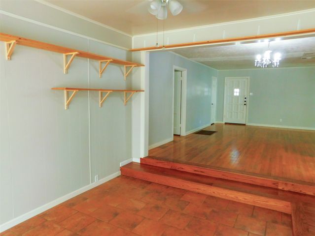 2216 Palmer Drive, Denton, TX 76209