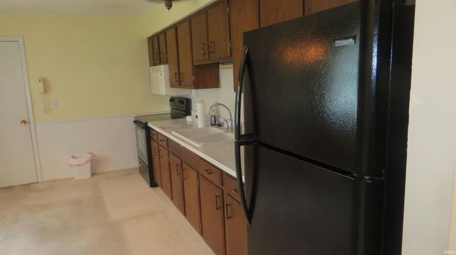 506 W GRIFFITH Street, Galveston, IN 46932