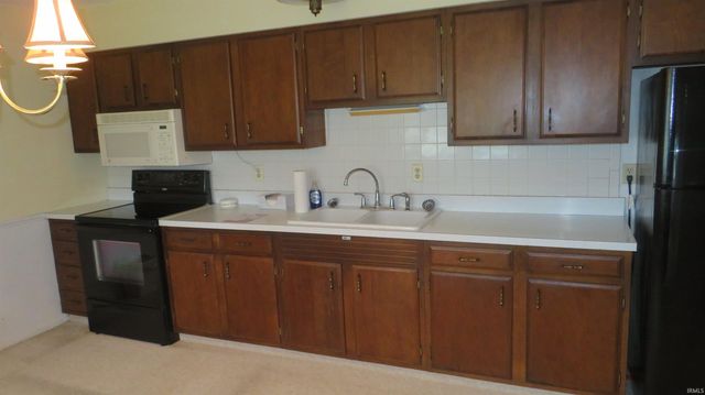 506 W GRIFFITH Street, Galveston, IN 46932